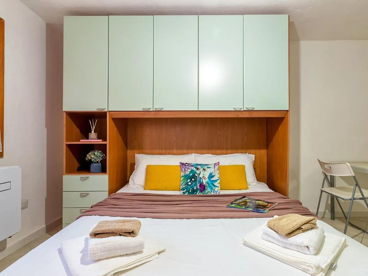 Apartment 0-5-M By Interhome Golfo Aranci 0*,